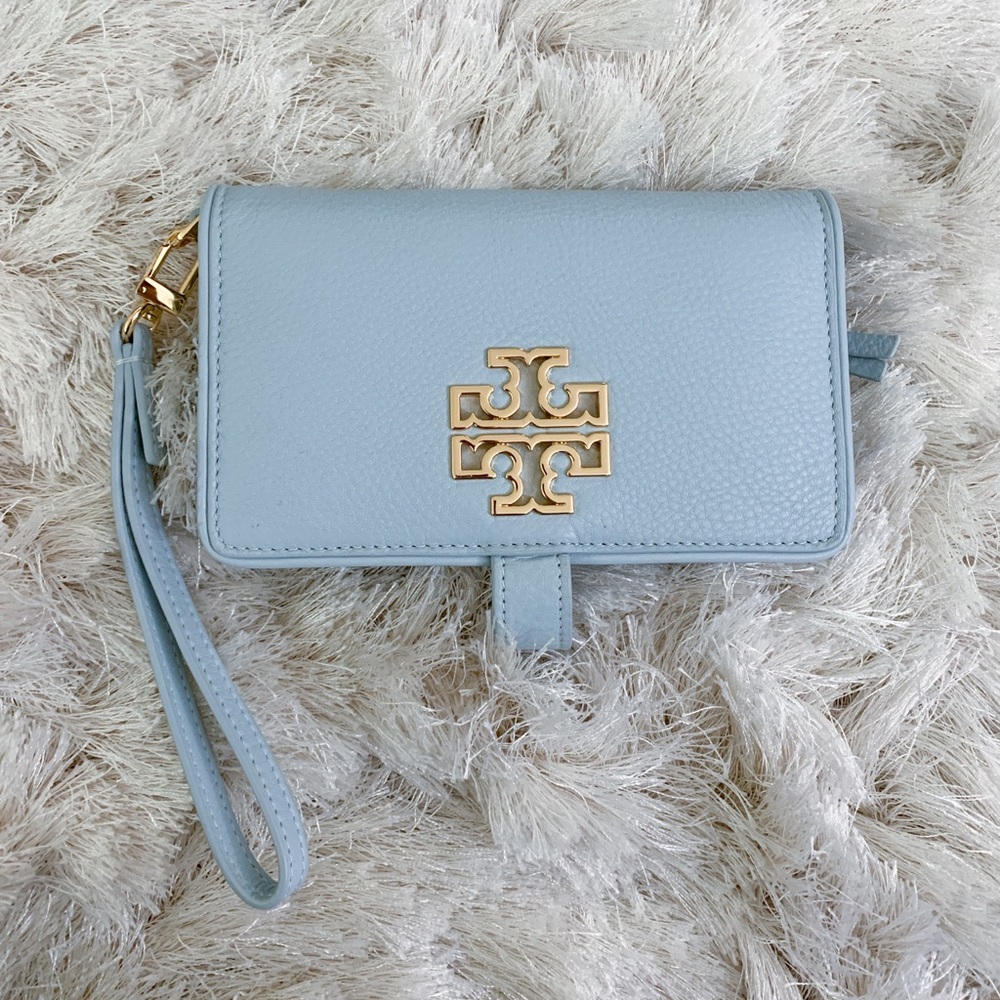 SOLD - Tory Burch Wristlet